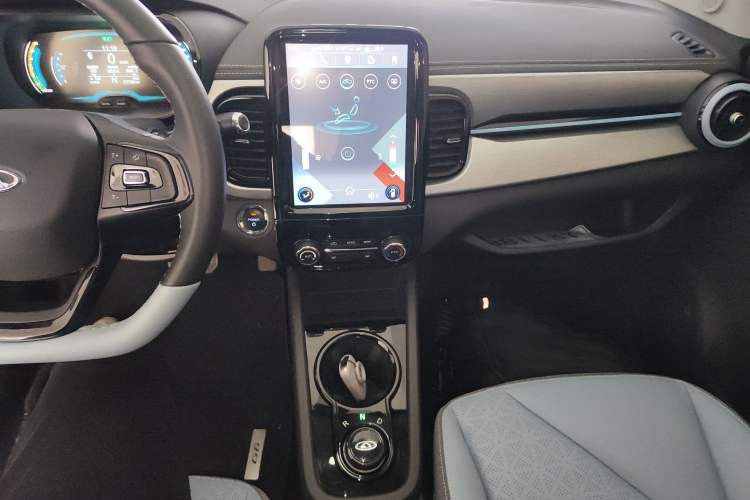 Used Chery Little Ant 2022 Revised Version Sweet Pink Edition Half-Sugar Version Lithium Iron Phosphate 30.7 kWh 30 kW 301 km