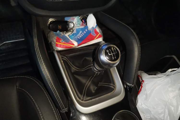 Used Zotye SR7 2016 1.5T Manual Cube Road Edition China V Standard