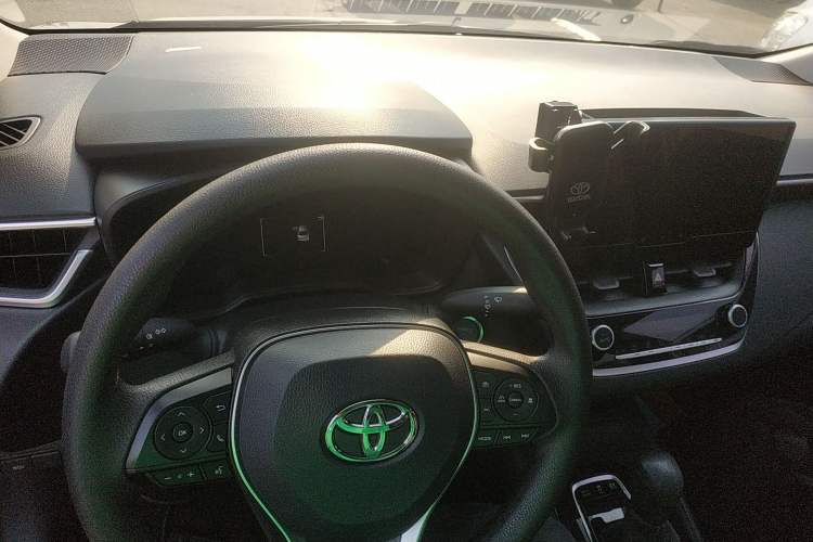 Used Toyota Levin 2023 Smart Electric Hybrid Dual-Engine 1.8L Leading Edition