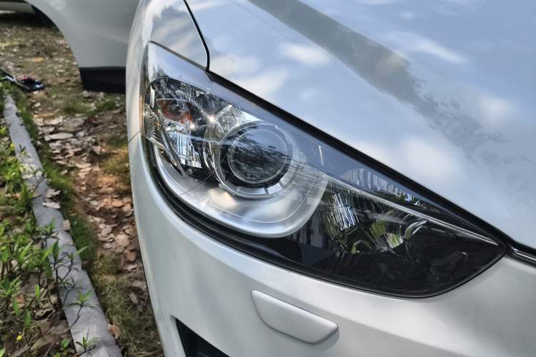 Used Mazda CX-5 2015 2.5L Automatic 4x4 Flagship Model Right Front Headlight