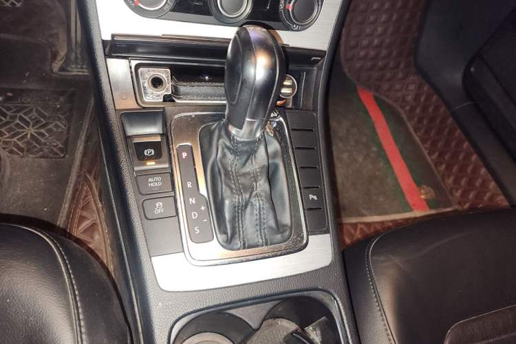 Used Volkswagen Magotan 2016 1.8TSI Smart Comfort Model Gear Lever