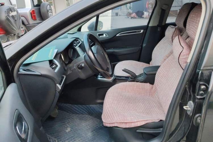 Used Citroen C4L 2013 1.8L Automatic Enjoyment Edition Left Front Seat