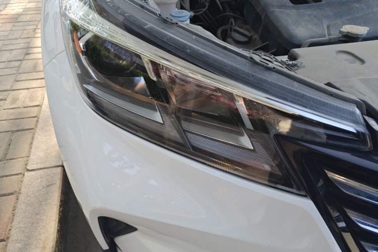 Used CHANGAN CS15 2019 1.5L Automatic Entry Model China V Standard