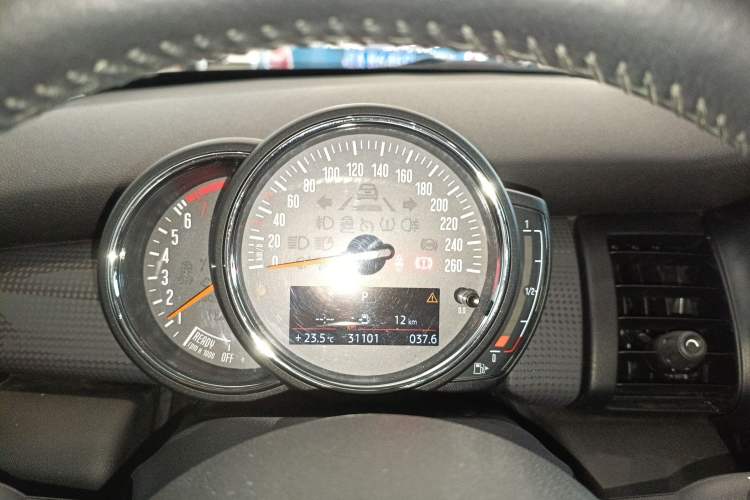 Used MINI MINI 2016 1.5T COOPER
