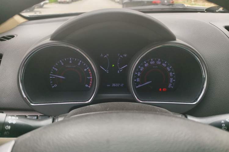 Used Toyota Highlander 2013 2.7L Two-Wheel Drive 7-Seater Zijin Edition
