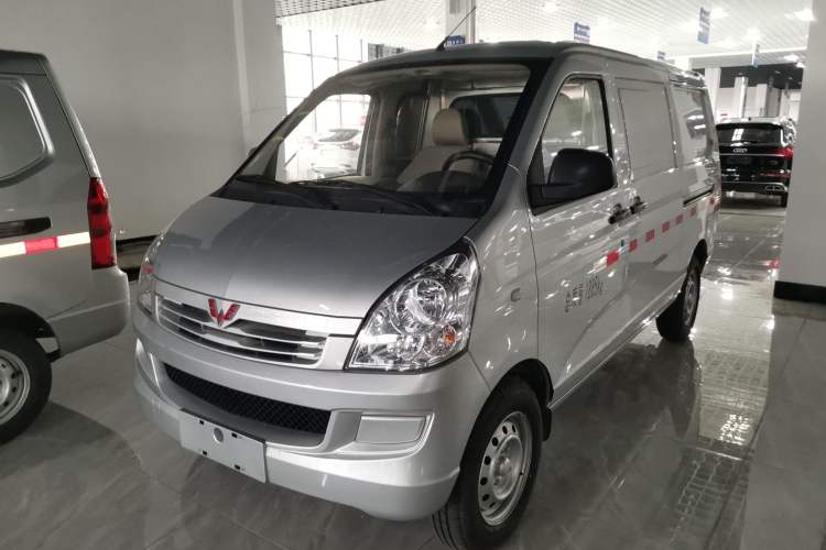 Used Wuling Rongguang S 2023 1.5L Basic Enclosed-Window Vehicle 2 Seats