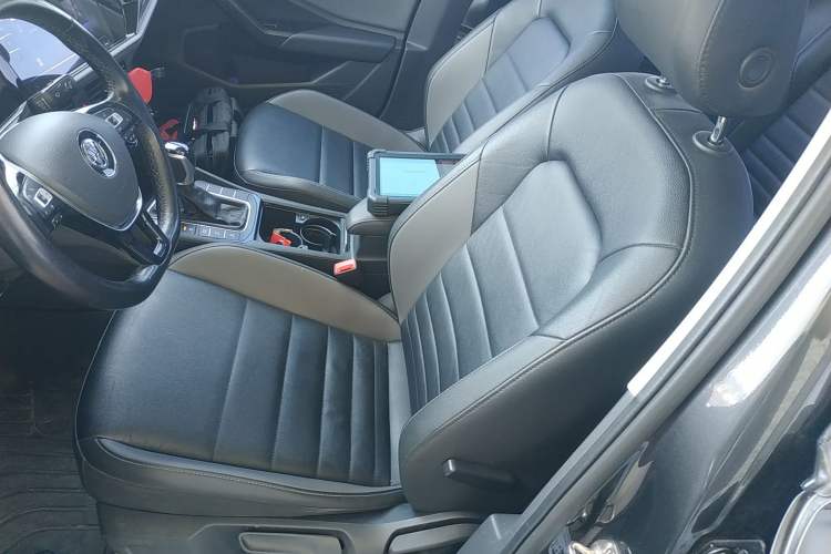 Used Volkswagen Sagitar 2021 280TSI DSG Excellence Edition Left Front Seat