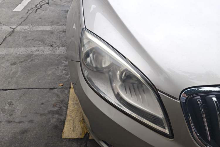 Used Buick GT 2013 GT 1.6L Automatic Fashion Edition Right Front Headlight