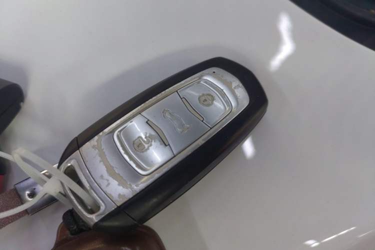 Used Geely Auto Emgrand X7 Sport 2016 1.8TD Automatic ZhiZun Version
