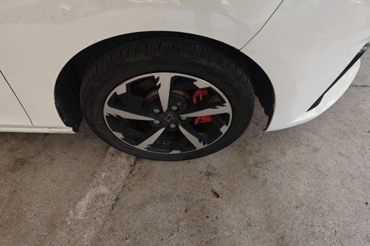 Used SOL A5 2021 1.5T CVT Luxury Smart Model Right Front Wheel Hub