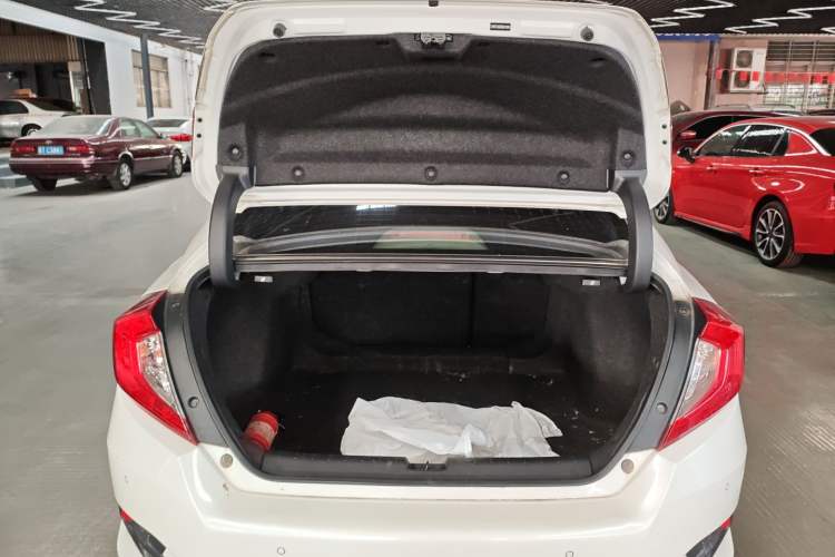 Used Honda Civic 2016 220TURBO CVT Luxury Edition