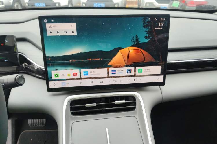 Used Geely Galaxy L6 2025 EM-i 60km Launch Edition Audio And AC Panel