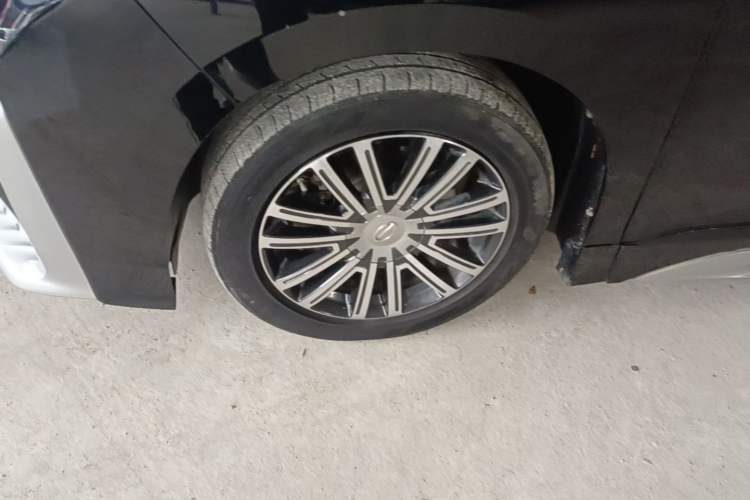 Used GAC Trumpchi M8 2021 Master Series 390T Prestige Edition Left Front Wheel Hub