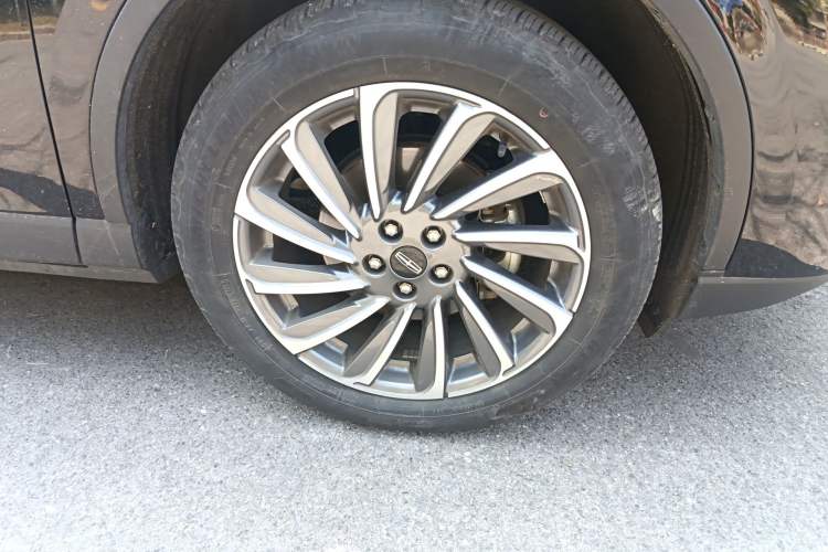 Used Lincoln Corsair 2023 2.0T Two-Wheel-Drive Luxury Edition
