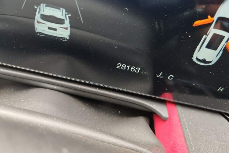 Used CHANGAN X5 PLUS 2024 1.5T DCT ZhiZun Version Odometer Close Up