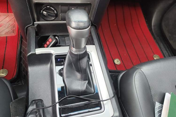 Used Toyota Prado 2018 3.5L Automatic TX-L NAVI with Rear-Mounted Spare Tire Gear Lever