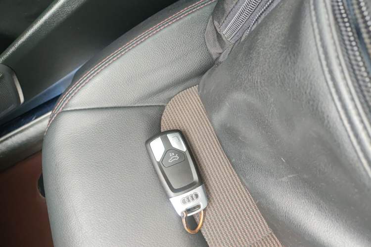 Used Audi Q5L 2020 Revised 40 TFSI Prestige Edition Vehicle Key