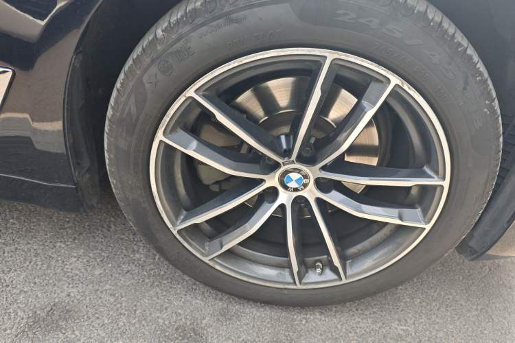 Used BMW 5 Series 2021 525Li M Sport Package