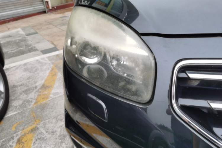 Used Renault Koleos 2012 2.5L Two-Wheel Drive Luxury Navigation Edition
