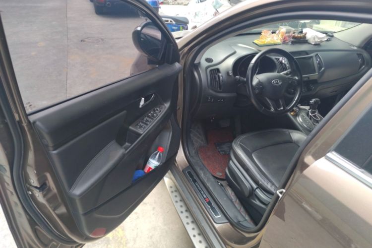 Used Kia Sportage R 2014 2.0L Automatic Two-Wheel Drive GLS Trim
