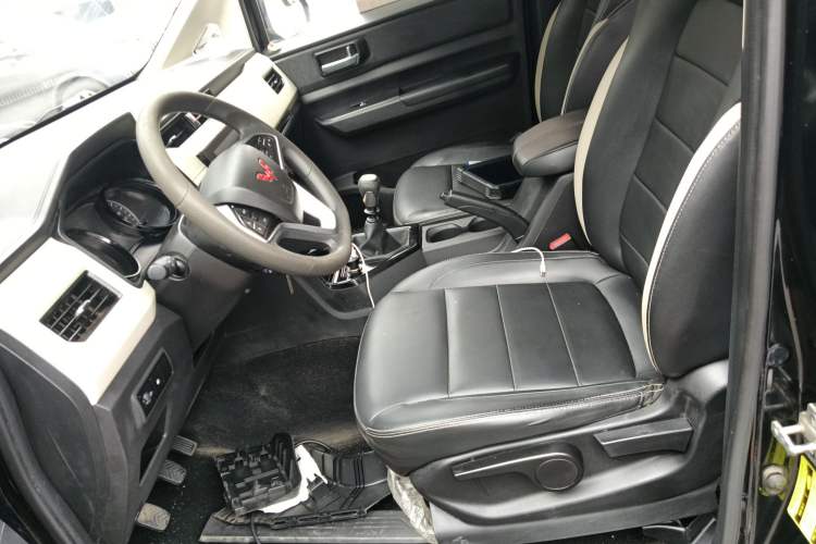 Used Wuling Zhengcheng 2021 1.5T Manual Luxury Version
