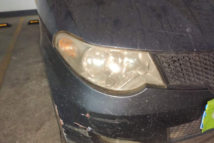 Used Wuling Hongguang 2010 1.2L Standard Version China IV Right Front Headlight