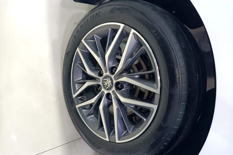 Used BYD Qin PLUS 2024 Honor Edition EV 510KM Leading Model