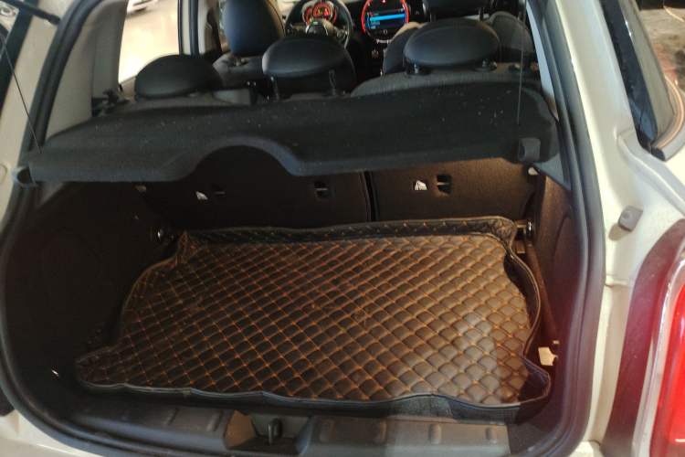 Used MINI 2019 1.5T COOPER Classic Edition Five-Door Version
