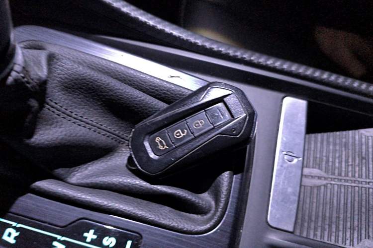 Used JMC Yusheng S330 2016 1.5L GTDi Automatic Two-Wheel Drive Prestige Edition
