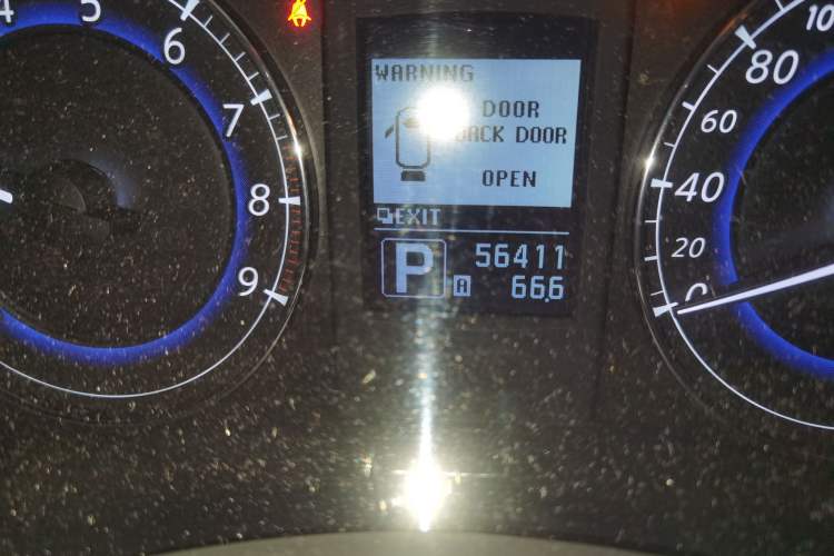 Used Infiniti QX50 2013 2.5L Two-Wheel-Drive Elegant Edition