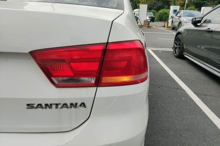 Used Volkswagen Santana 2015 1.4L Manual Fashion Edition