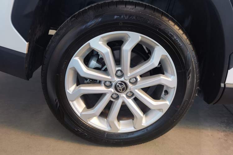 Used Toyota FRONTLANDER 2024 2.0L CVT Elite Edition
