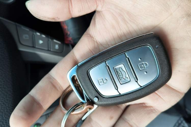 Used Hyundai Mistra 2016 1.8L Automatic Smart GLS