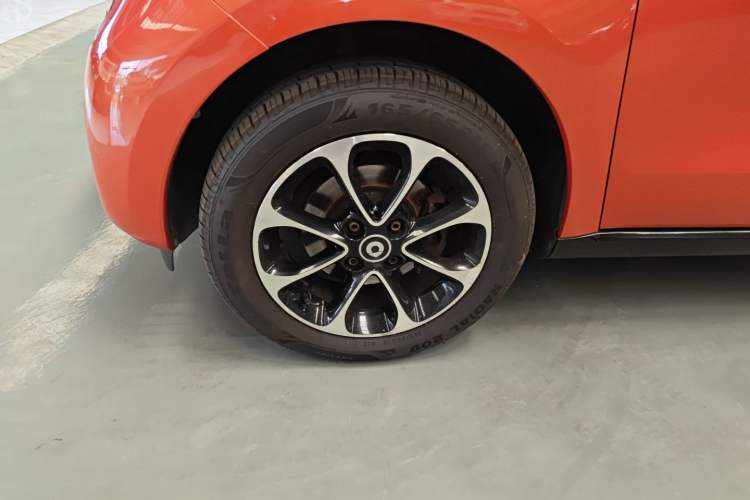 Used smart forfour 2016 1.0L 52 kW Passion Edition
