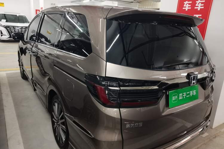 Used Honda Elysion 2022 2.0L eHEV Luxury Edition