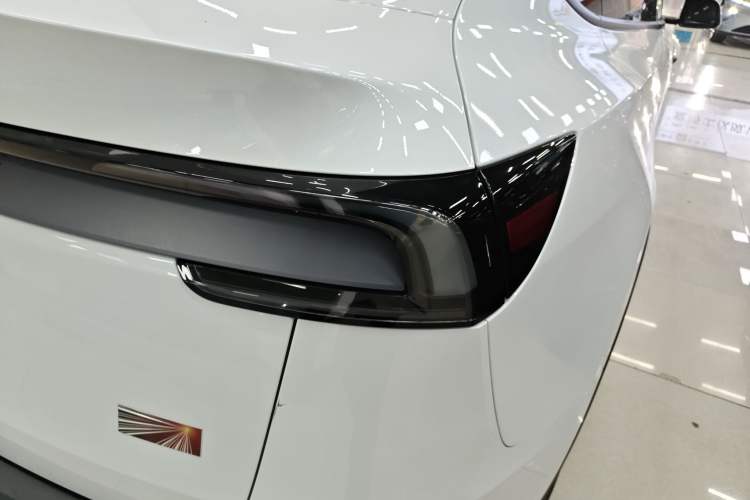 Used Tesla Model Y 2025 Long-Range All-Wheel Drive First Edition
