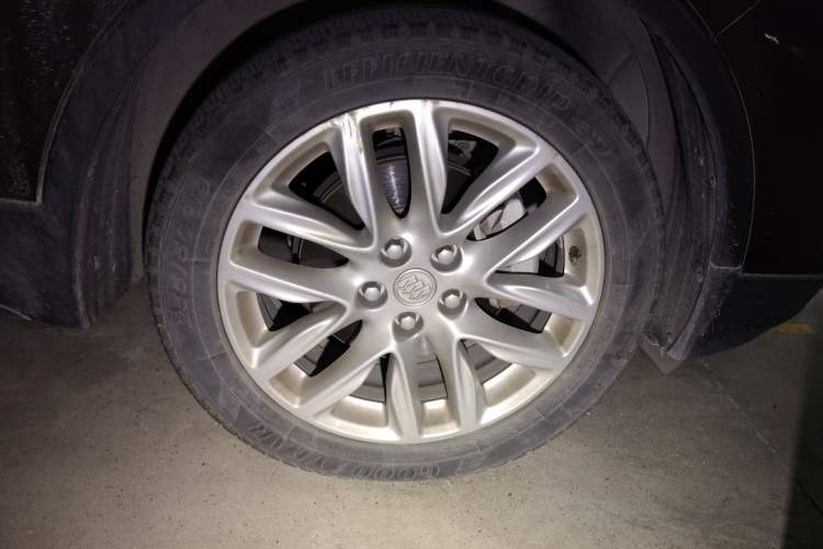 Used Buick Envision 2020 28T Four-Wheel Drive Elite Version Right Front Wheel Hub