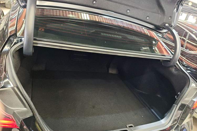 Used Toyota Camry 2024 Dual-Motor 2.0 HE Elite Edition