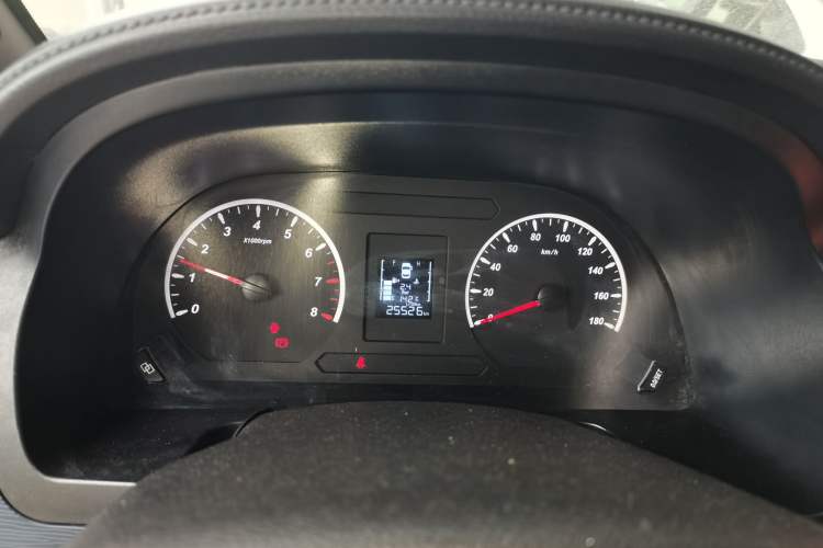 Used FORTHING Lingzhi 2022 M5L 2.0L Utility Model 7 Seats