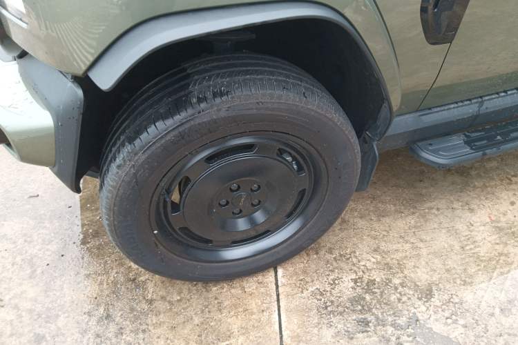 Used iCAR V23 2025 401 Two-Wheel Drive Advanced Edition Left Front Wheel Hub