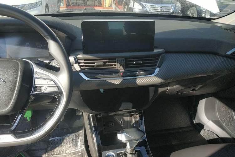 Used Dongfeng Aeolus Yixuan 2020 230T Automatic Dazzle Track Edition