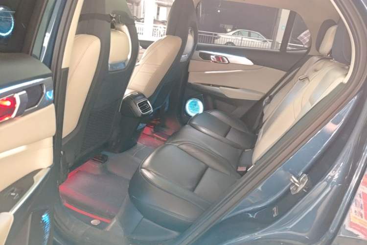 Used Lynk & Co 01 2017 2.0T Two-Wheel Drive Zhaopu Version
