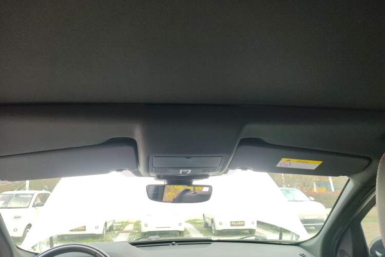 Used Land Rover Discovery Sport 2021 249 PS R-Dynamic S Performance Edition Headliner