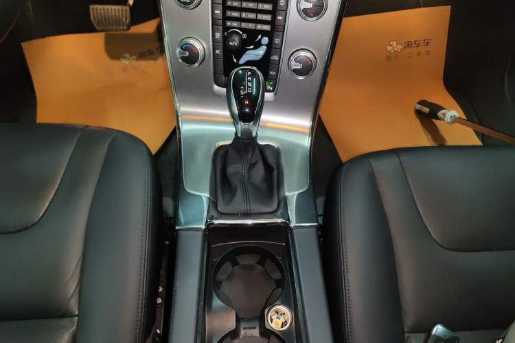 Used Volvo S60 2019 S60L Facelift T5 Intelligent Advanced Edition
