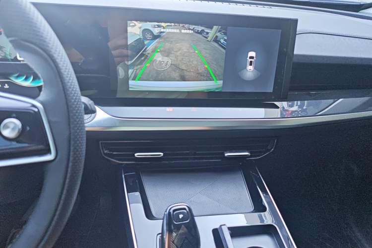 Used Roewe RX5 MAX 2022 1.5T Automatic Youwei Luxury Edition Audio And AC Panel