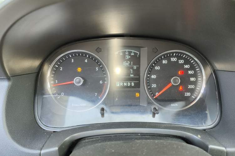 Used Volkswagen Lavida 2011 1.6L Automatic Premium Edition Instrument Cluster