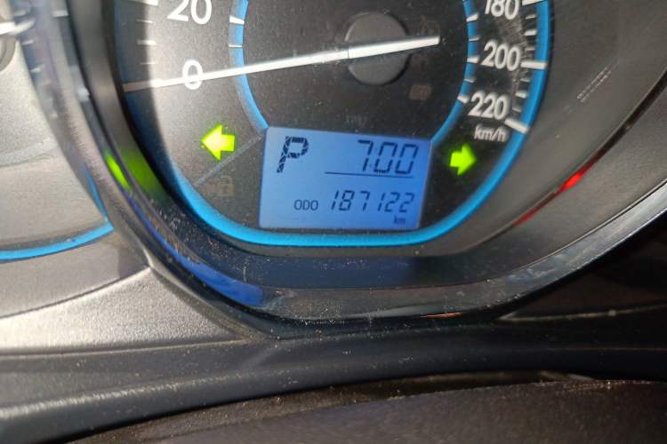 Used Toyota Vios 2014 1.5L Automatic ZhiZhen Edition Odometer Close Up