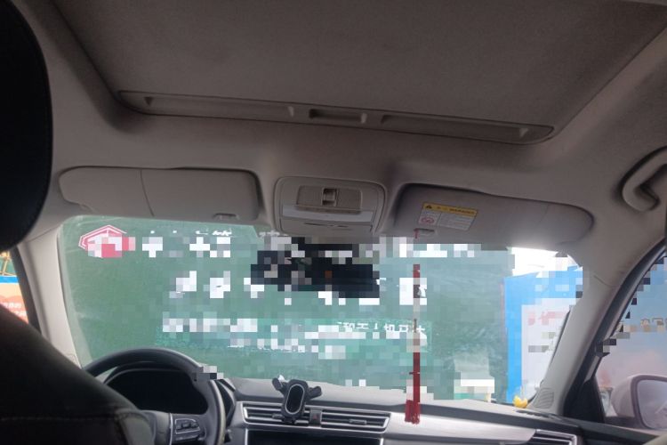 Used Roewe i5 2020 1.5L Automatic 4G Connect Luxury Flagship Edition
