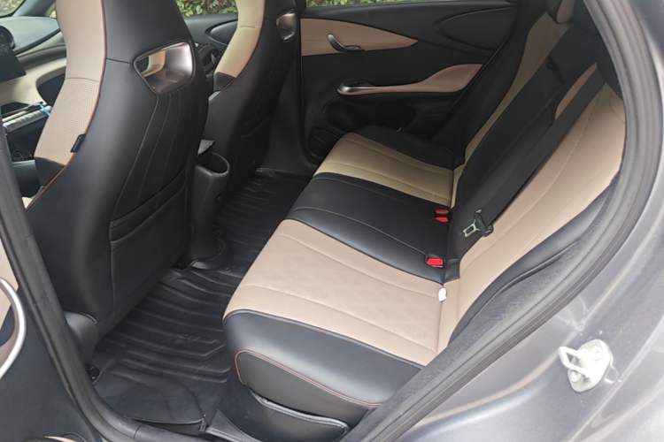 Used BYD Dolphin 2023 420 km Fashion Edition
