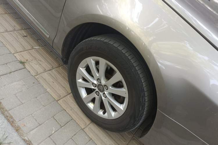 Used Citroen C5 2014 1.6T Automatic Luxury Model
